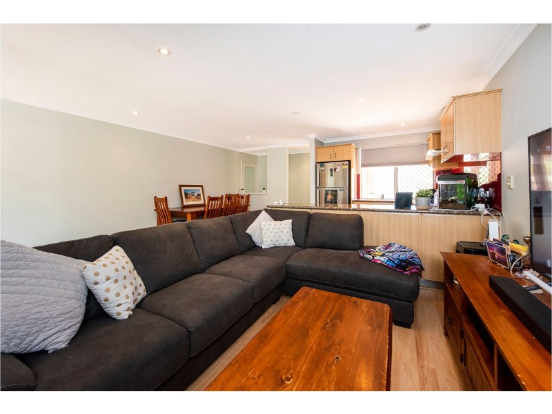 3/2a Frost Street, Swan View WA 6056