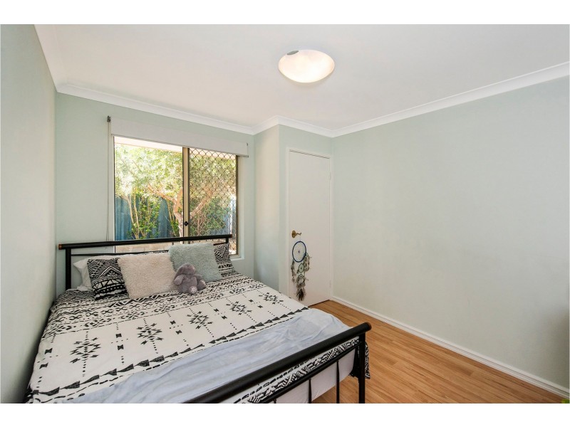 3/2a Frost Street, Swan View WA 6056