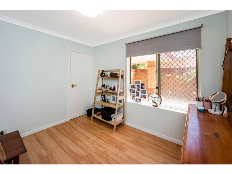 3/2a Frost Street, Swan View WA 6056