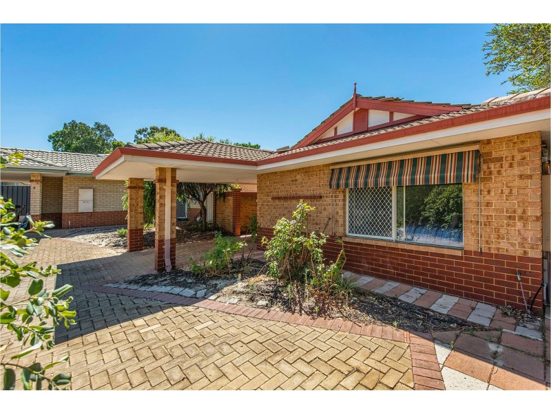 3/2a Frost Street, Swan View WA 6056