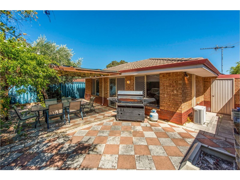 3/2a Frost Street, Swan View WA 6056