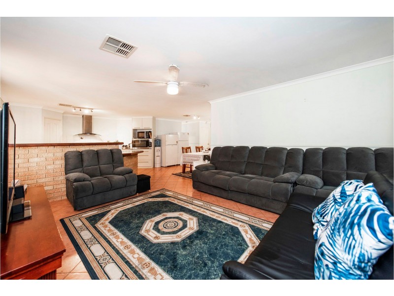 36 Worrell Ave, High Wycombe WA 6057