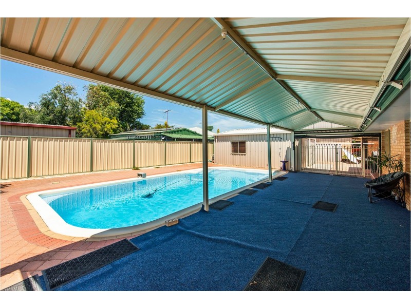 36 Worrell Ave, High Wycombe WA 6057