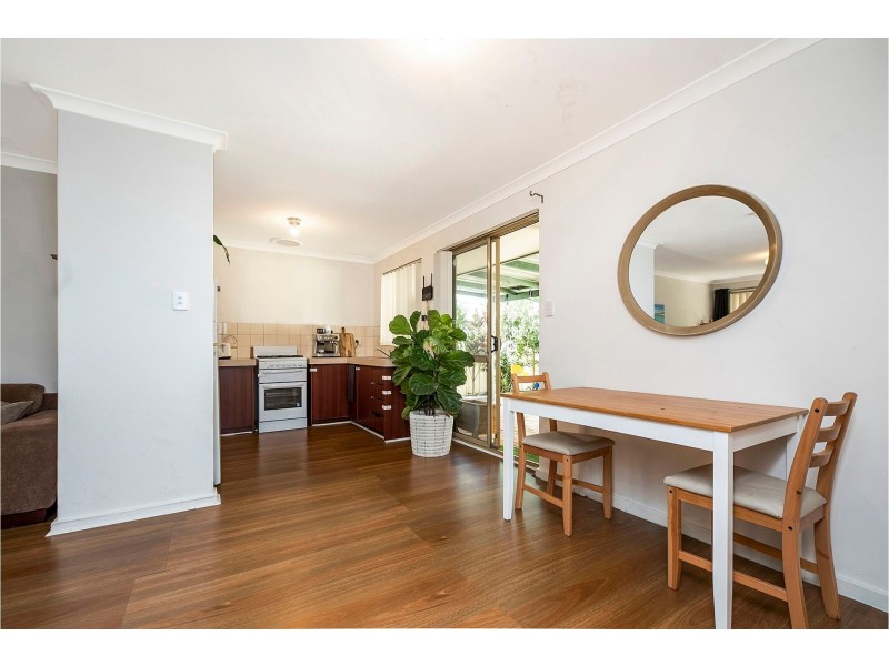 9/10 Dawson Avenue, Forrestfield WA 6058