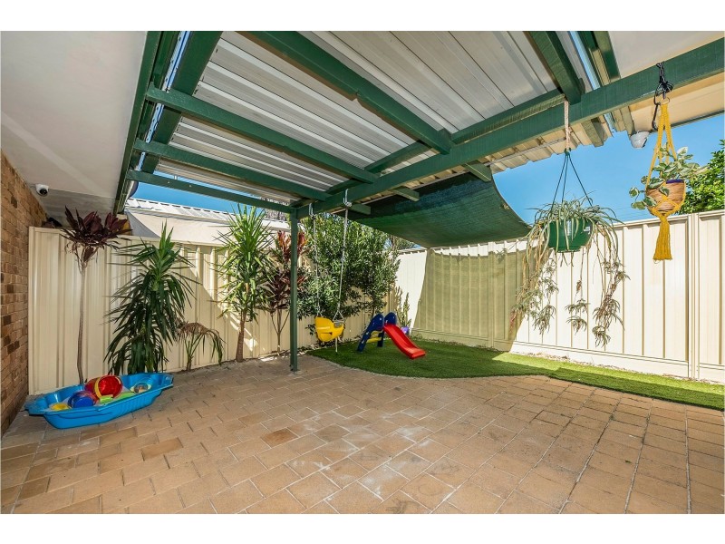 9/10 Dawson Avenue, Forrestfield WA 6058