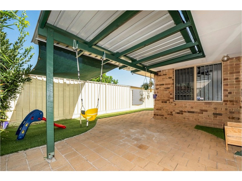 9/10 Dawson Avenue, Forrestfield WA 6058