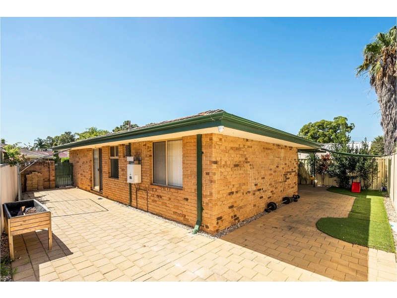 9/10 Dawson Avenue, Forrestfield WA 6058