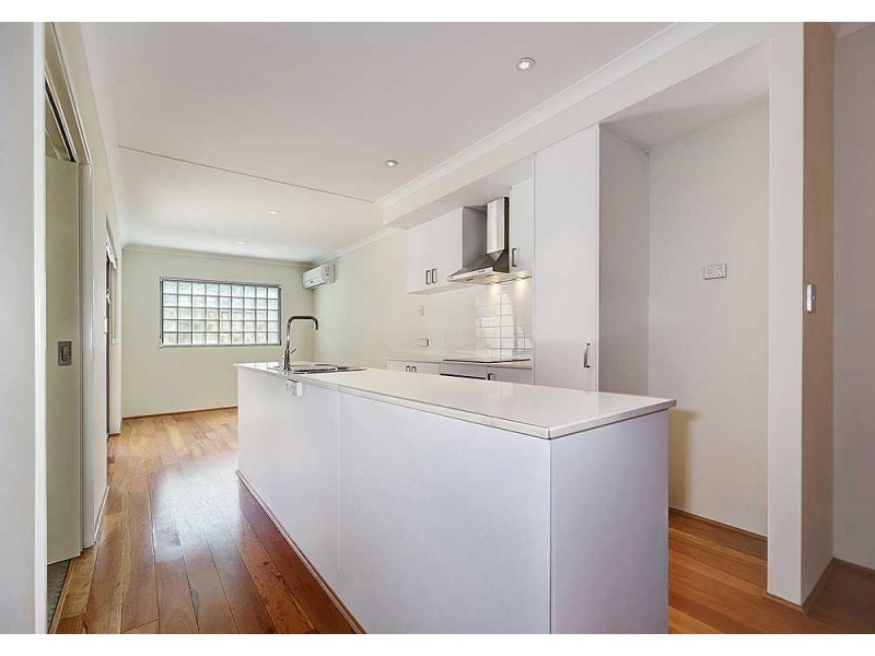 8/13 Wilson Street, Bassendean WA 6054