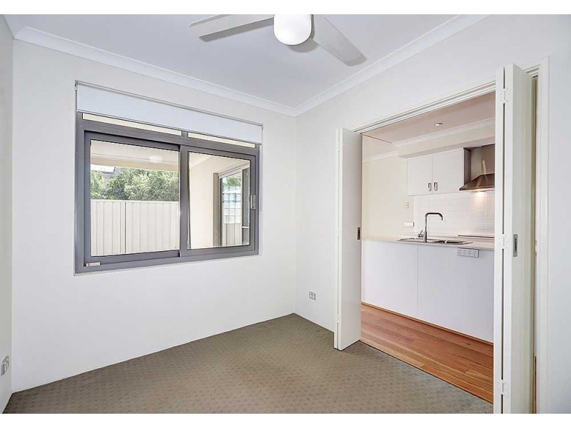 8/13 Wilson Street, Bassendean WA 6054