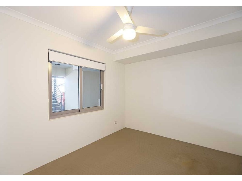 8/13 Wilson Street, Bassendean WA 6054