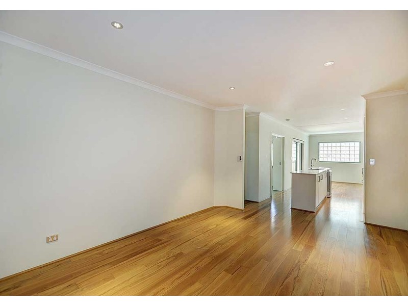 8/13 Wilson Street, Bassendean WA 6054