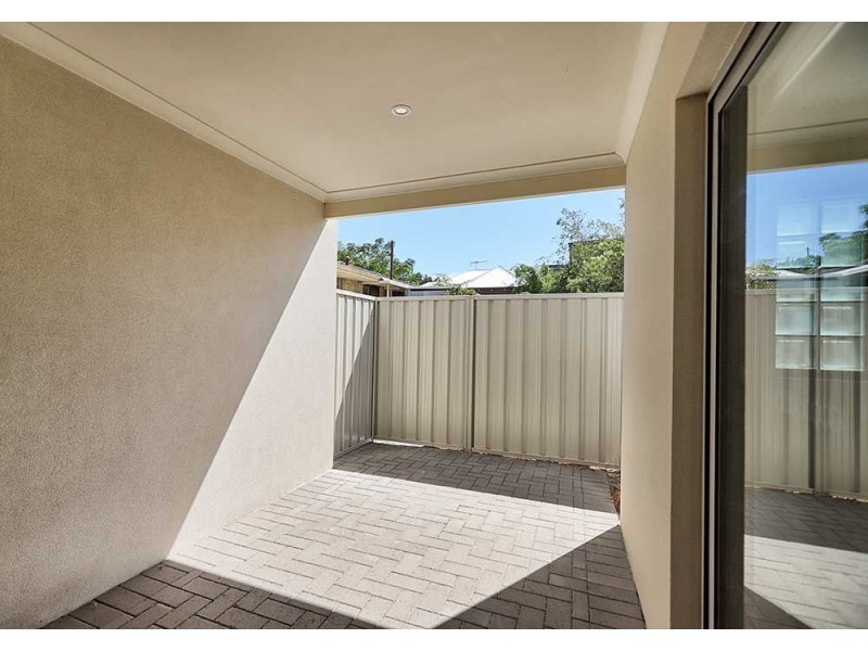 8/13 Wilson Street, Bassendean WA 6054
