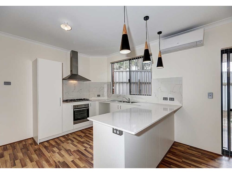 3/15 Ottaway Street, Kelmscott WA 6111