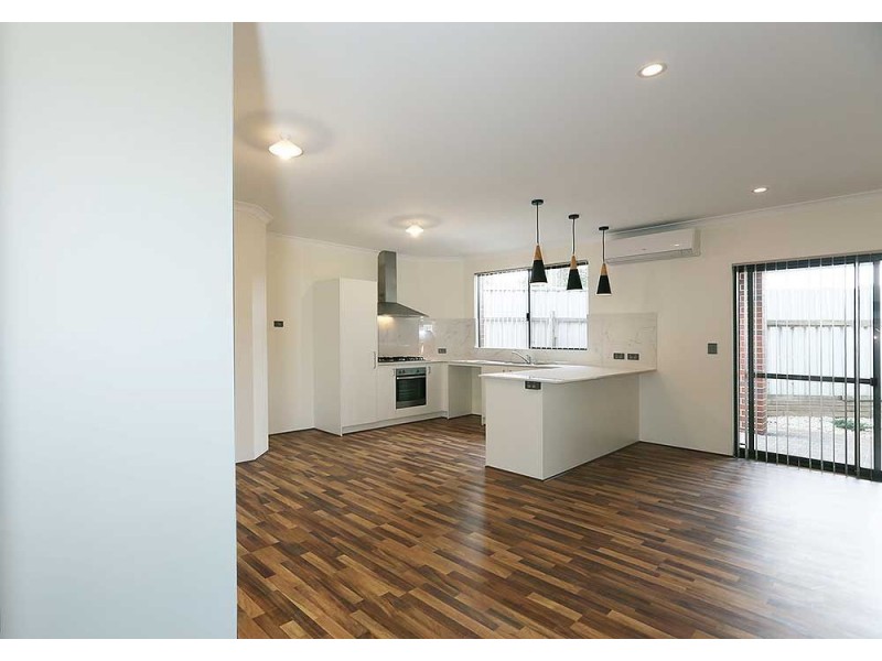 3/15 Ottaway Street, Kelmscott WA 6111