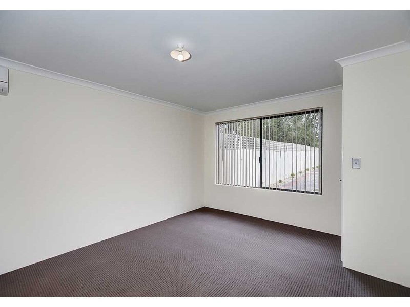 3/15 Ottaway Street, Kelmscott WA 6111