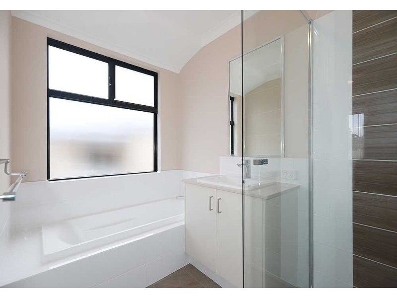 12 Treen Close, High Wycombe WA 6057