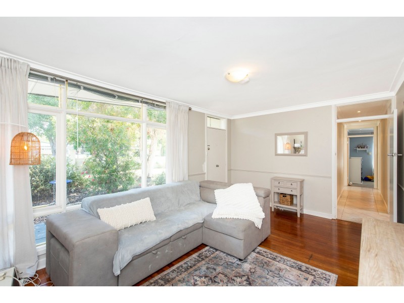 5a Kiandra Way, High Wycombe WA 6057