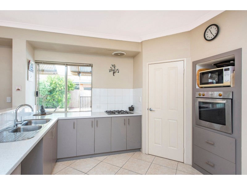 5 Kumal Court, Maida Vale WA 6057