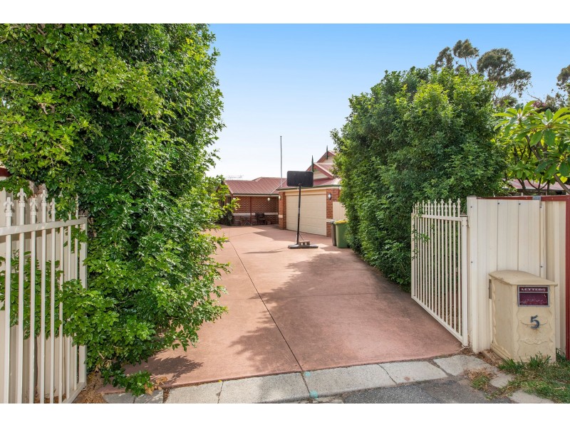 5 Kumal Court, Maida Vale WA 6057