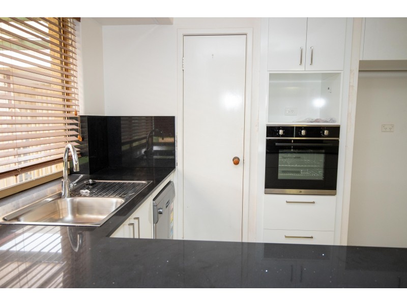 18 Swallow Loop, High Wycombe WA 6057