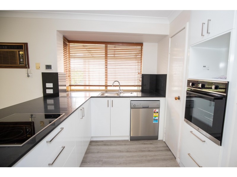 18 Swallow Loop, High Wycombe WA 6057