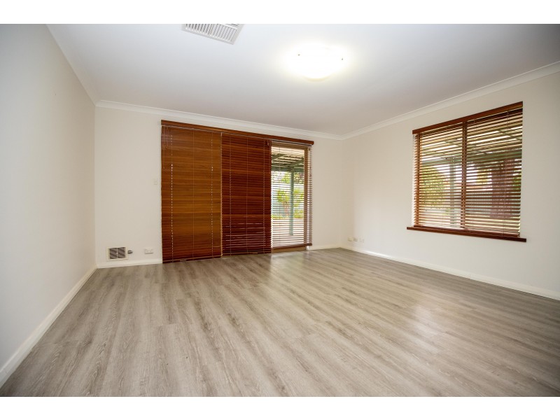 18 Swallow Loop, High Wycombe WA 6057