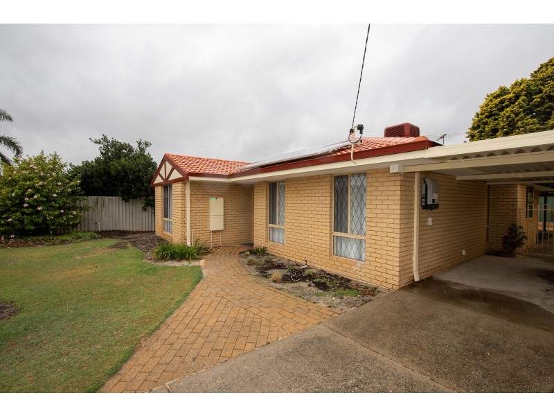 18 Swallow Loop, High Wycombe WA 6057