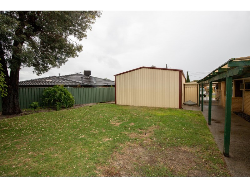 18 Swallow Loop, High Wycombe WA 6057