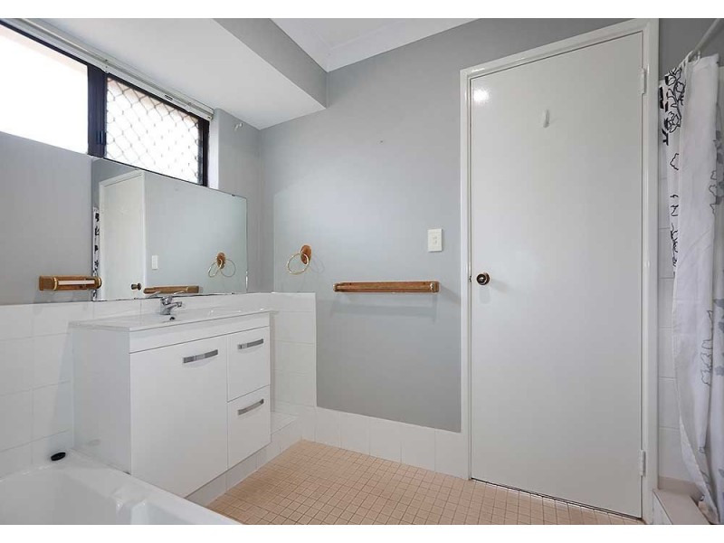 28/63 Amherst Road, Swan View WA 6056