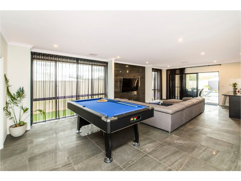 58 Lomandra Road, Helena Valley WA 6056