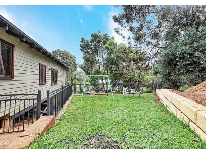 12 Biala Street, Kelmscott WA 6111