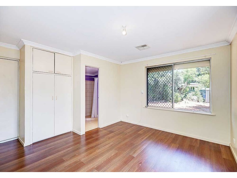 303 Kalamunda Road, Maida Vale WA 6057