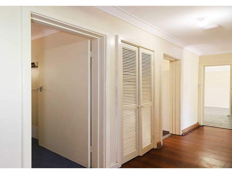 303 Kalamunda Road, Maida Vale WA 6057