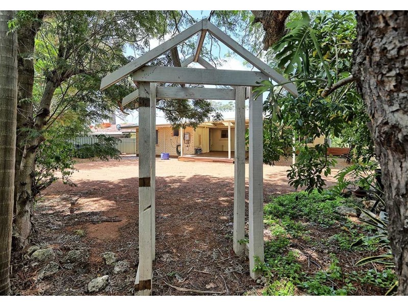 303 Kalamunda Road, Maida Vale WA 6057