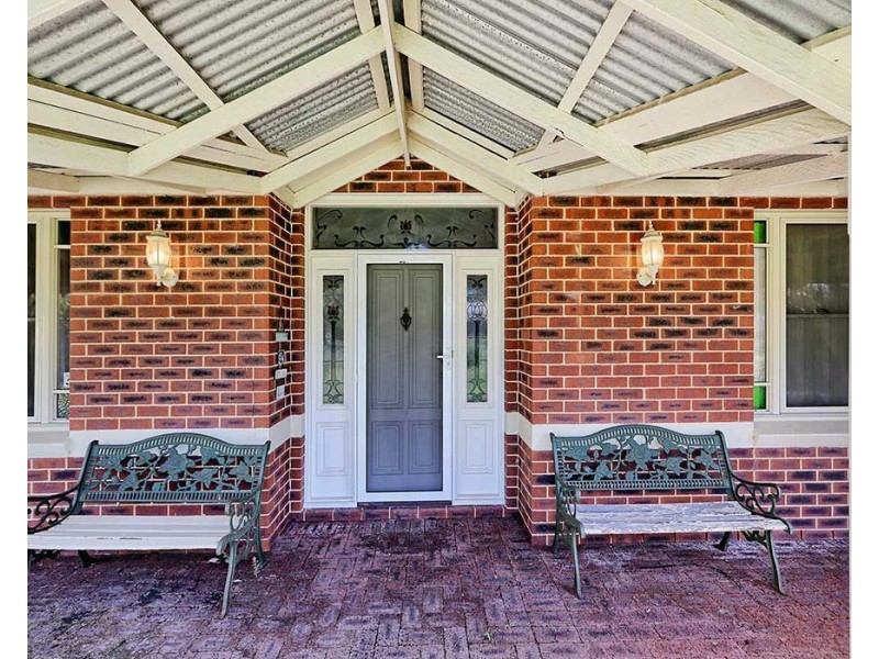 23 Rhodes Place, Maida Vale WA 6057