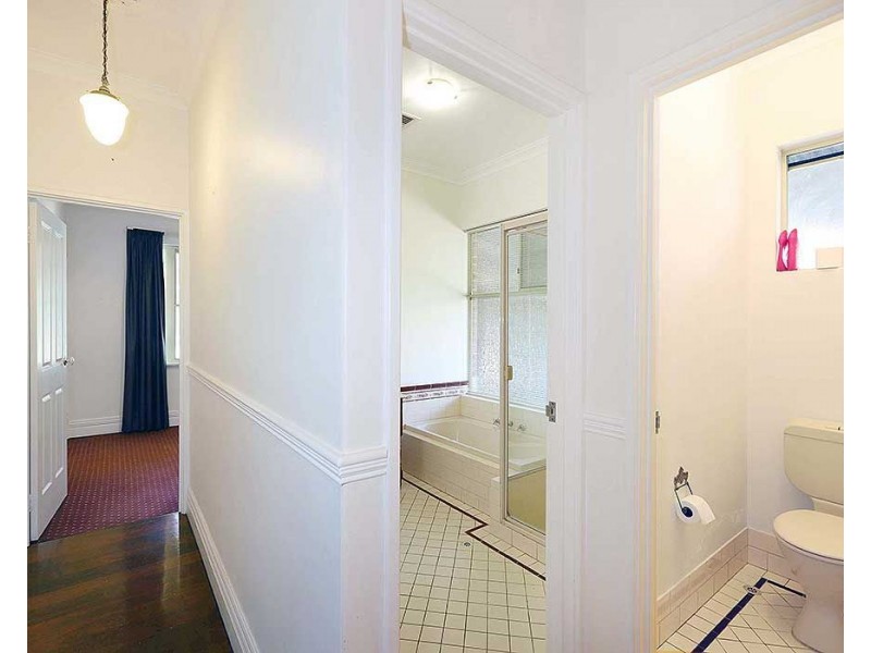 23 Rhodes Place, Maida Vale WA 6057