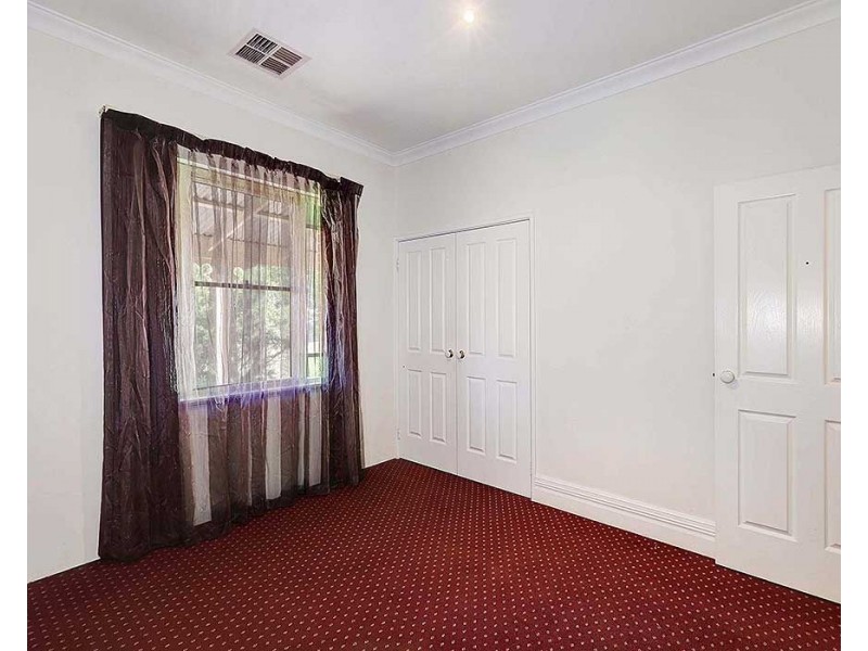 23 Rhodes Place, Maida Vale WA 6057