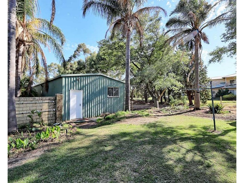 23 Rhodes Place, Maida Vale WA 6057