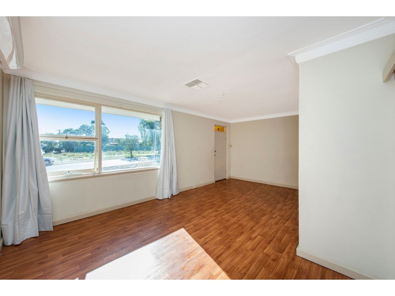 4 Stevens Road, High Wycombe WA 6057