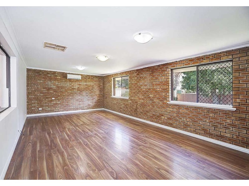18 Tarata Way, Forrestfield WA 6058