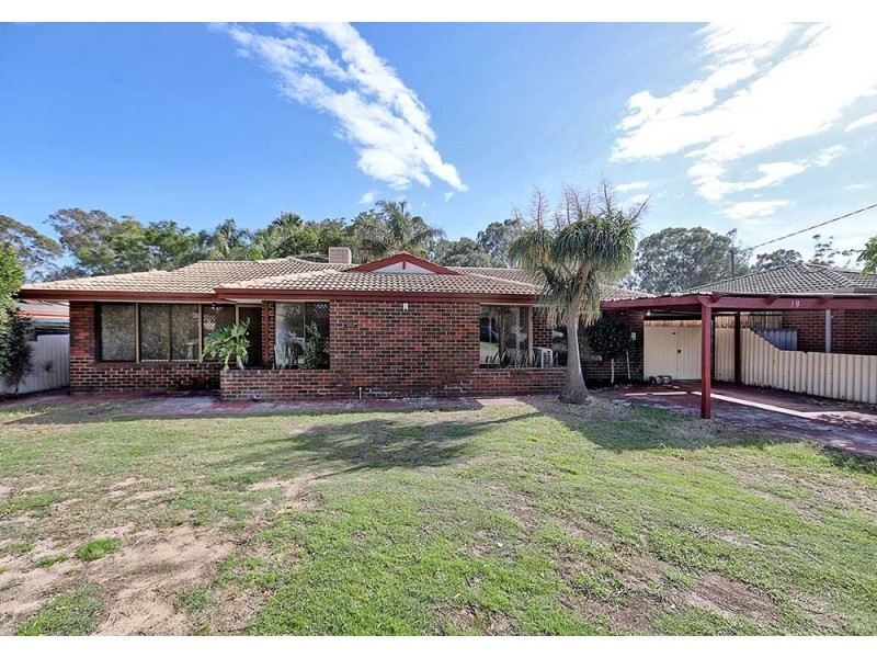 18 Tarata Way, Forrestfield WA 6058