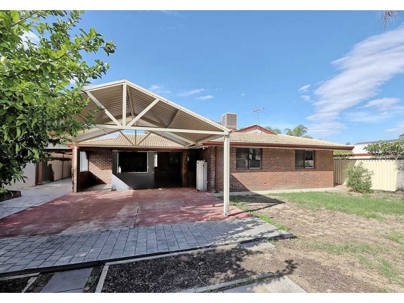 18 Tarata Way, Forrestfield WA 6058