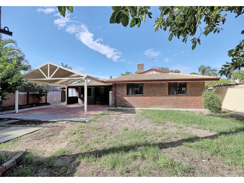18 Tarata Way, Forrestfield WA 6058