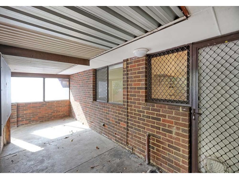 18 Tarata Way, Forrestfield WA 6058