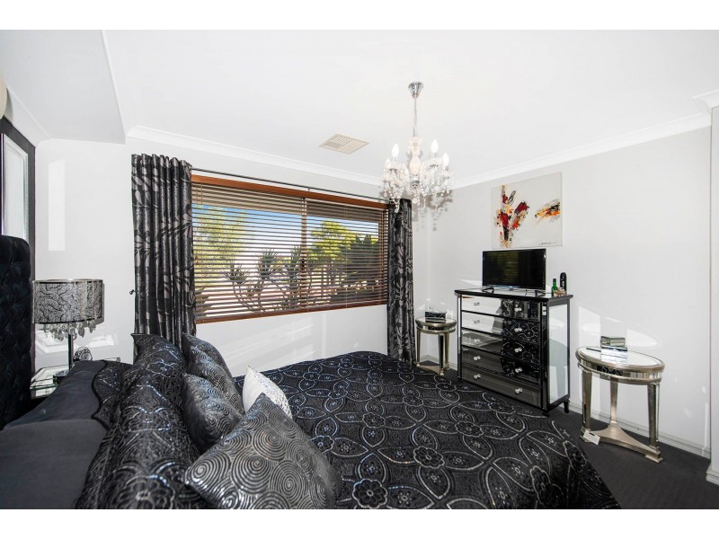 21 Benson Way, High Wycombe WA 6057