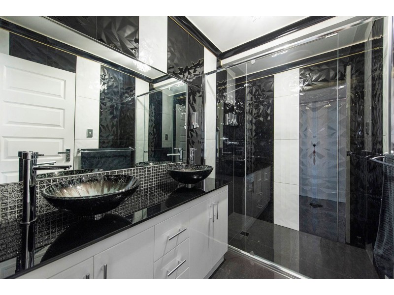 21 Benson Way, High Wycombe WA 6057