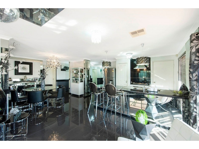 21 Benson Way, High Wycombe WA 6057