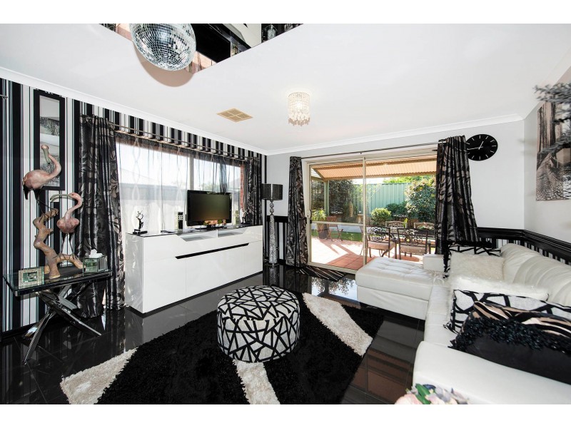 21 Benson Way, High Wycombe WA 6057