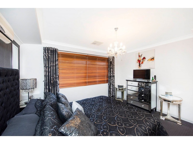 21 Benson Way, High Wycombe WA 6057