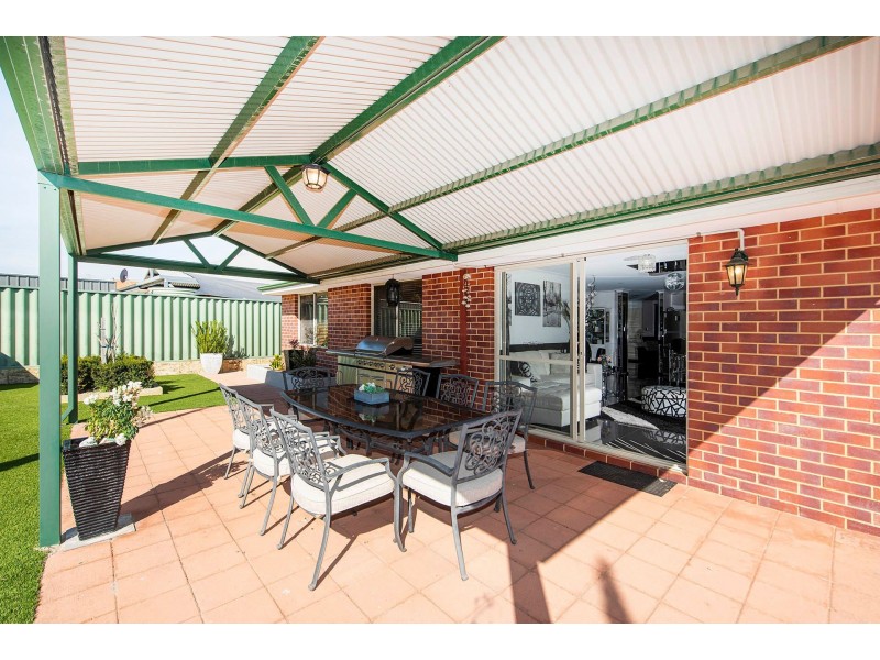 21 Benson Way, High Wycombe WA 6057